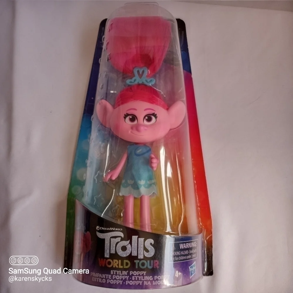 TROLLS World Tour Styling Poppy NIP